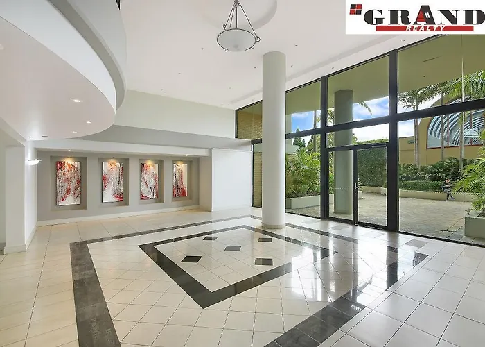 Rockdale Plaza Apartment With Bay View