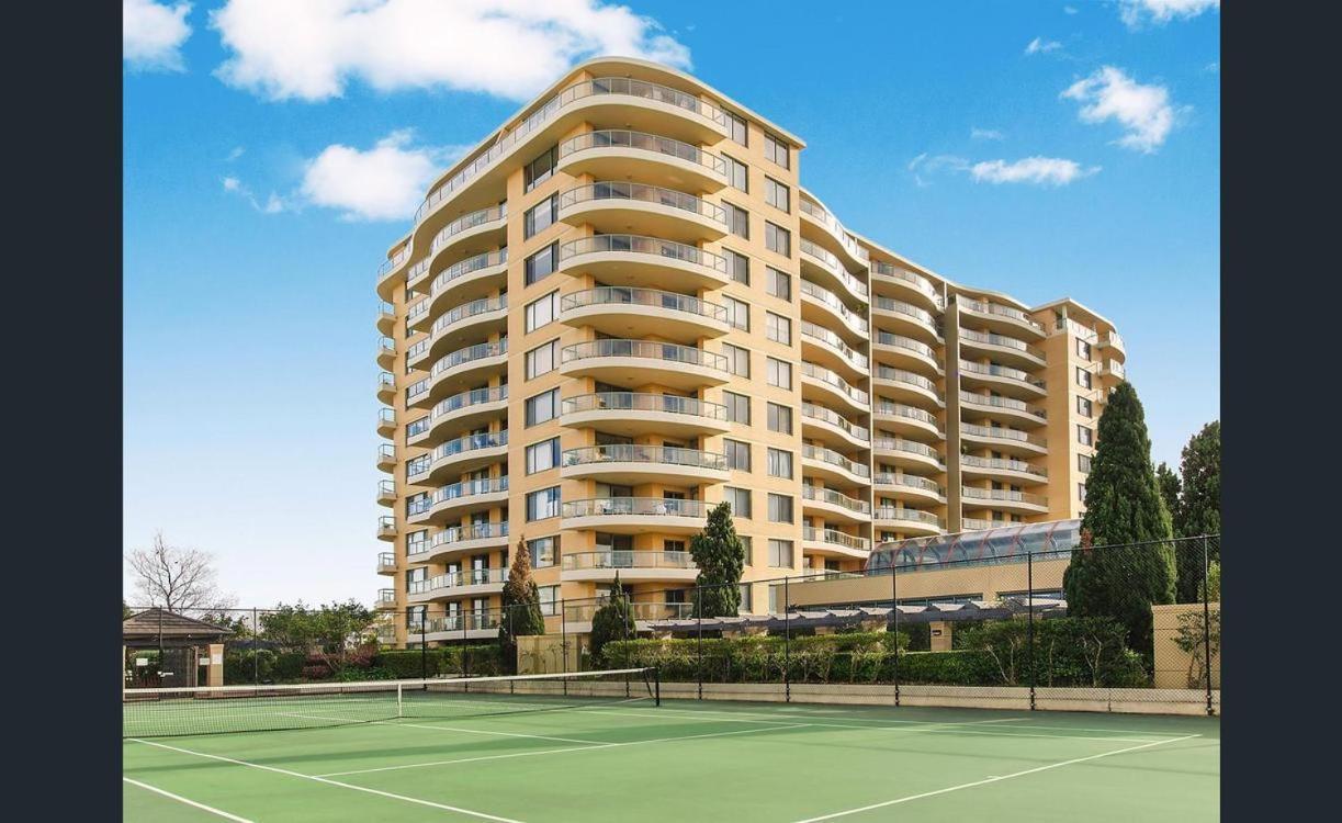 Rockdale Plaza With Bay View Guest house