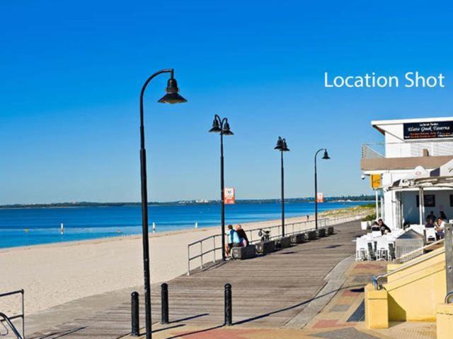 Rockdale Plaza With Bay View * Sydney